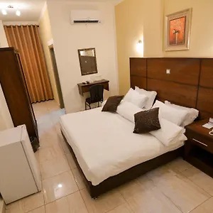 https://amir-palace-hotel-aqaba.hotelsaqaba.com